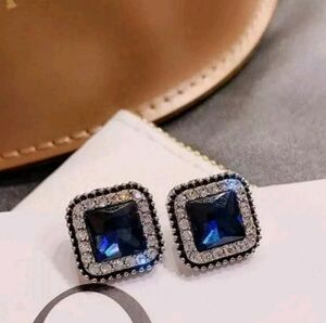 New Elegant Blue and Silver Square Earrings